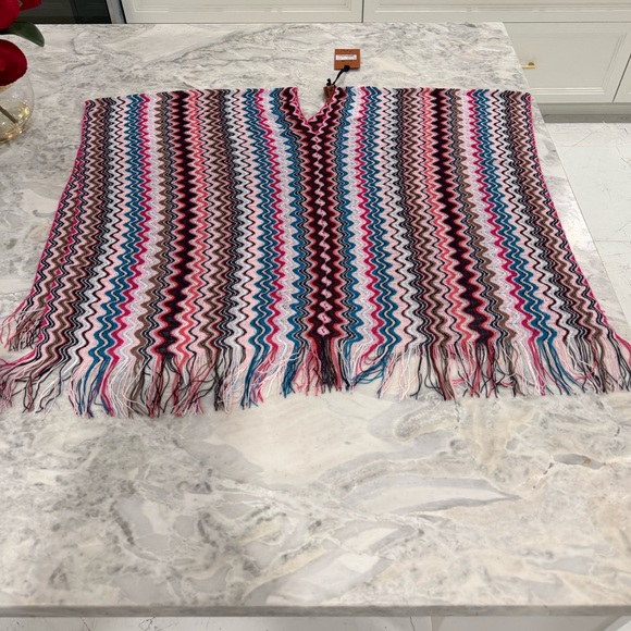Missoni Accessories - 🩷NWT Missoni Vibrant poncho/scarf/baiting suit cover up